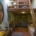 Castello Di Bed & Breakfast Strambinello