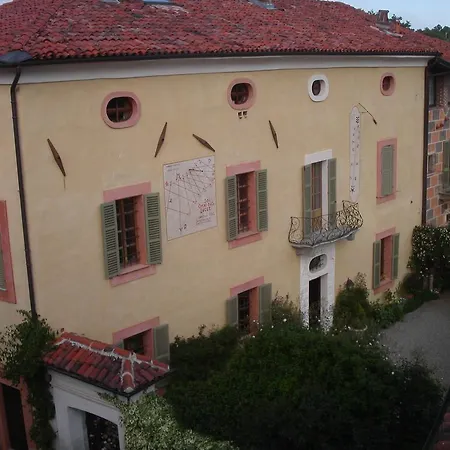 Castello Di Bed & Breakfast Strambinello