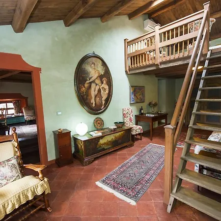 Bed & Breakfast Castello Di Strambinello